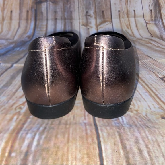 Clarks Pebble Metallic Un Darcey Ease Leather Flat Size 6M NEW - Picture 5 of 7